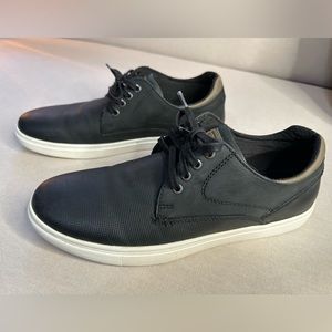 Men’s Steve Madden shoes like new